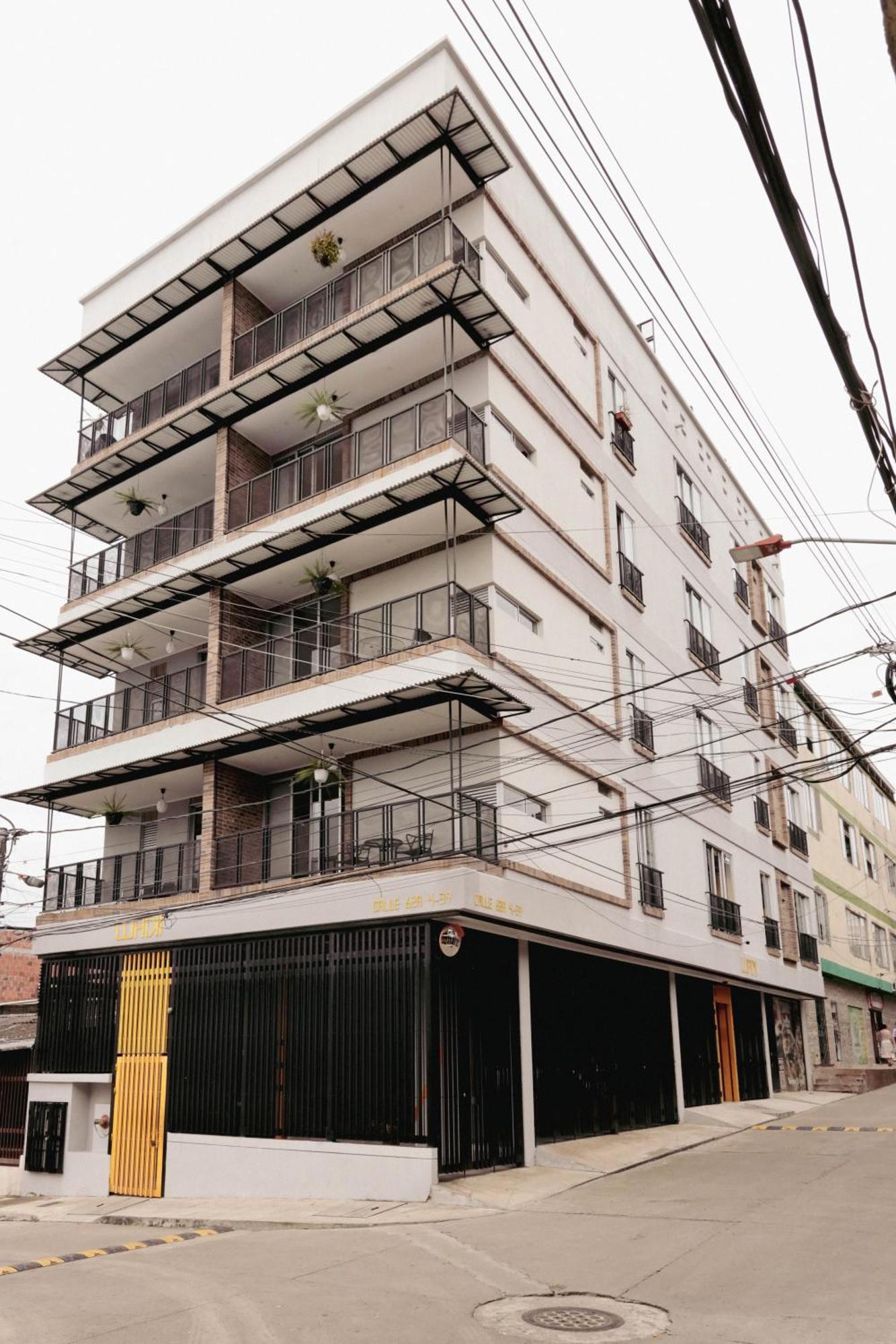 Waiki Well Located And Modern Apartment